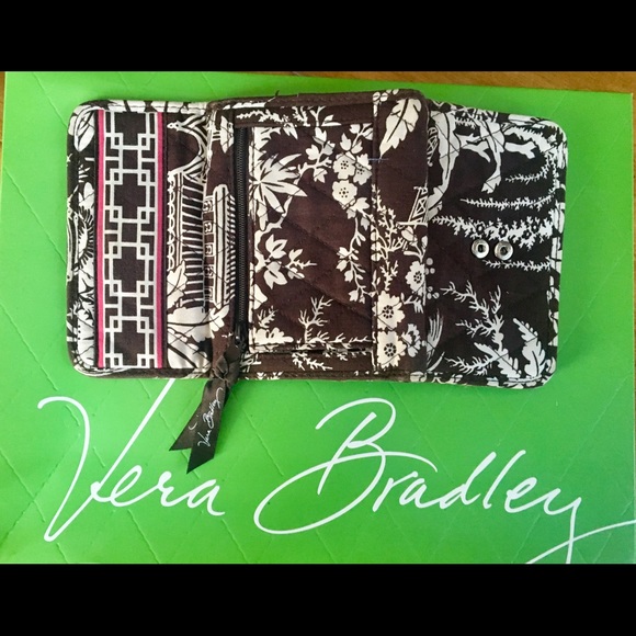 Vera Bradley multi compartment wallet - Picture 2 of 5